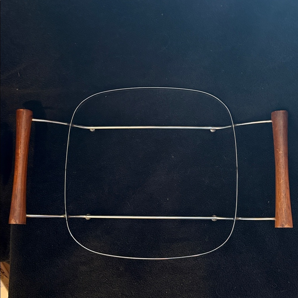Vintage CorningWare P-34M Cradle with Wooden Handle